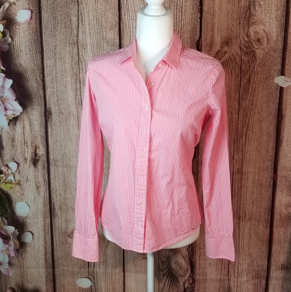Vineyard Vines pink gingham button down sh…